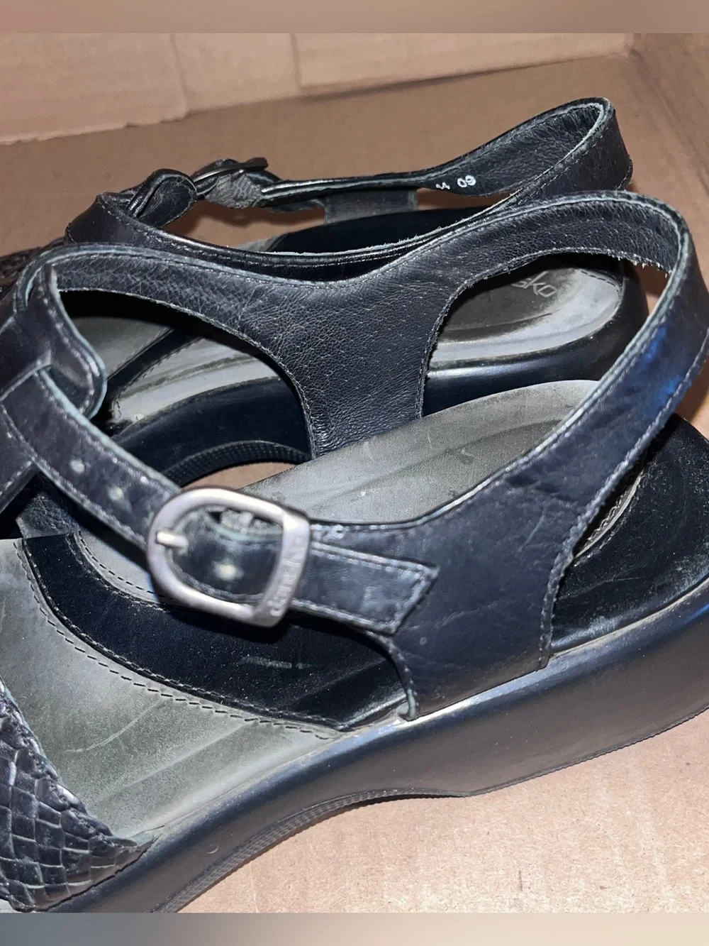 Dansko‎ Marley Black Leather T-strap Sandals Braided Fisherman Slingback 41